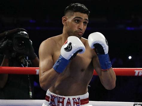 What Happened to Boxer Amir Khan in His Last Fight? - EssentiallySports