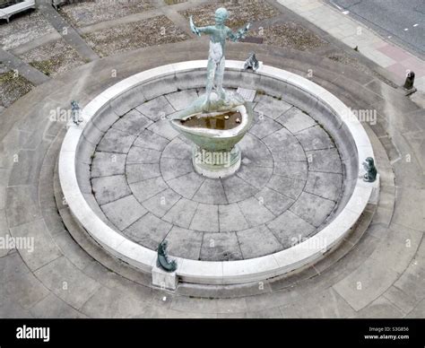 Fountain in Braintree Stock Photo - Alamy