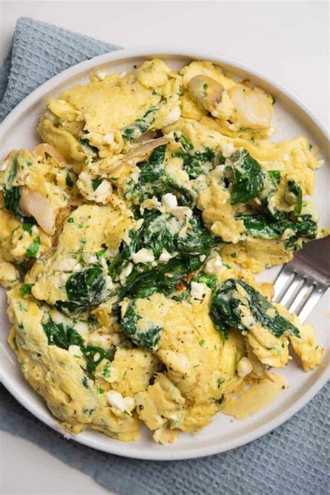 Spinach Scrambled Eggs With Feta - Real Greek Recipes