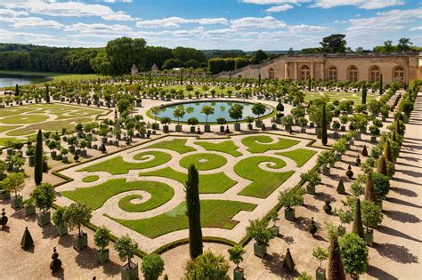 Marie Antoinette’s Private Garden Is Being Restored at Versailles ...