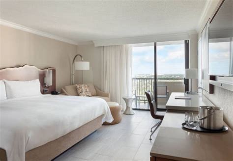 Fll Marriott Harbor Beach Resort And Spa vacation deals - Lowest Prices ...