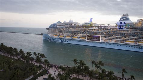 World's largest cruise ship sets sail from Miami - Planet Concerns