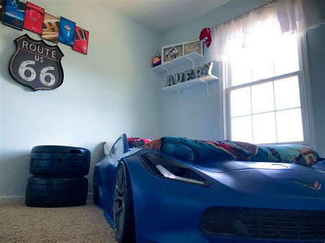 Toddler Bedroom Makeover: The Ultimate Race Car Themed Room | Quarto, Texas