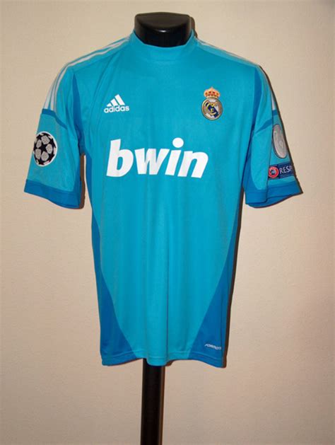 Real Madrid 2012-13 GK Third Kit