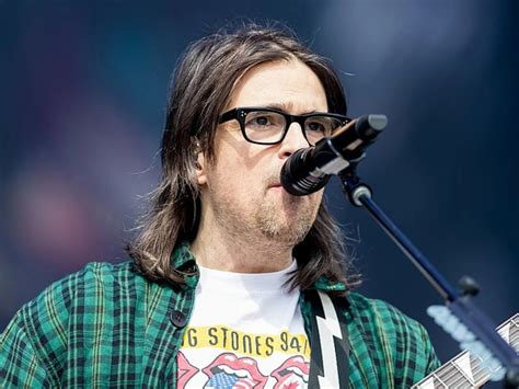 10 Best Weezer Songs of All Time - Singersroom.com