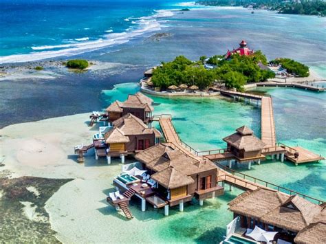 7 Gorgeous Overwater Bungalow Resorts Near the U.S. | Jetsetter ...