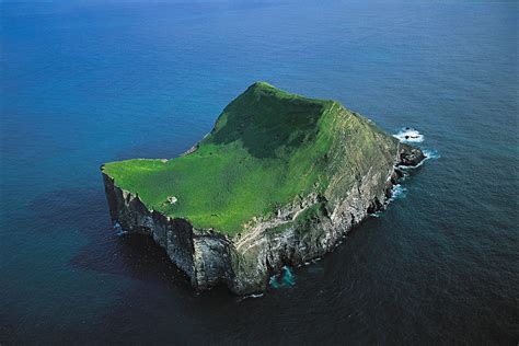 This is the only house on an island, Vestmannaeyjar, in Iceland ...