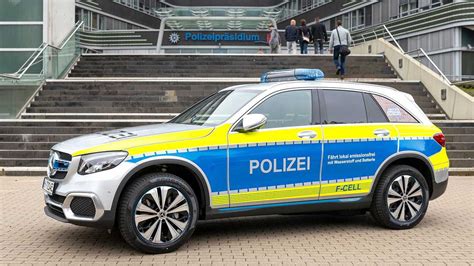 Mercedes GLC F-CELL für die Hamburger Polizei