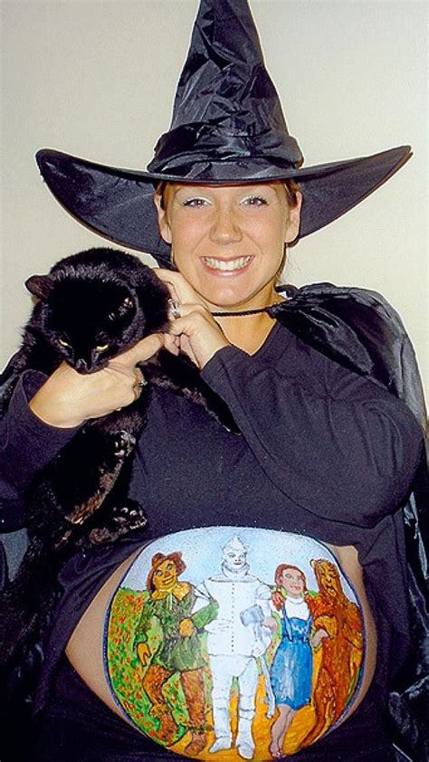 Pregnant Witch Costume – The Maternity Gallery