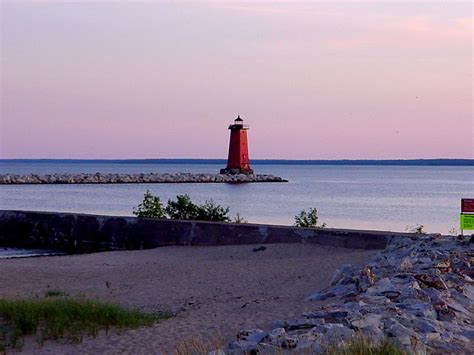 Lighthouse on Lake Michigan in Manistique | Manistique, Places to visit, Lake life