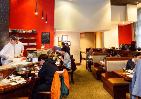 10 Top-Rated Chinese Restaurants In Boston To Try Out Right Now