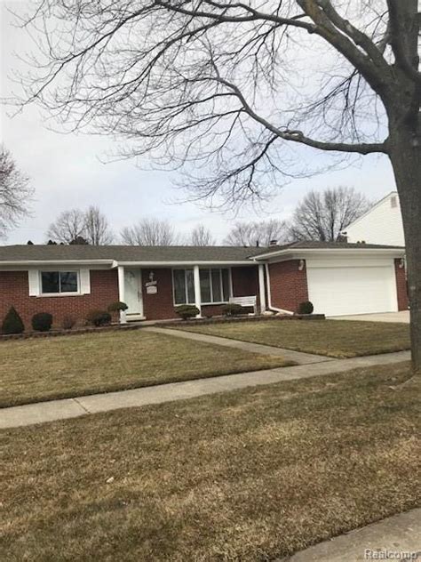 16669 Ronnie Ln, Livonia, MI 48154 | MLS# 218013881 | Redfin