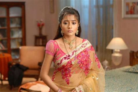 Tina Dutta in Saree from Uttaran | Veethi