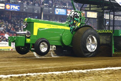 🔥 [50+] Tractor Pulling Wallpapers | WallpaperSafari