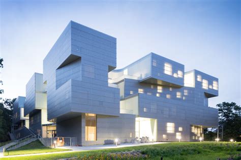 Steven Holl Architects complete University of Iowa Visual Arts Building - Archpaper.com