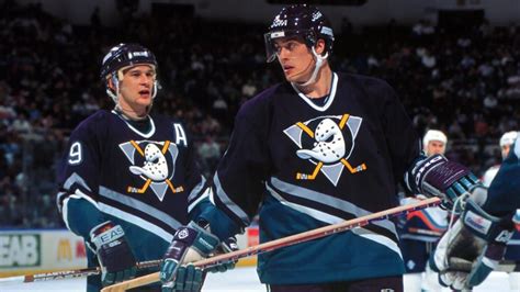 Paul Kariya #AnaheimDucks #ColoradoAvalanche #NashvillePredators #PaulKariya #St.LouisBlues ...