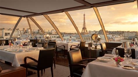 Conheça os principais restaurantes com vista para Torre Eiffel e para a cidade Luz, Paris ...
