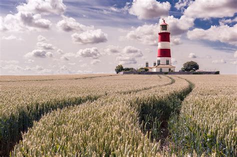 Happisburgh Lighthouse pictured by @stephenmolephotos.com Lighthouse Pictures, Raid, Norfolk ...