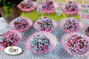 Graham Balls Recipe with Sprinkles - Pinoy Recipe at iba pa