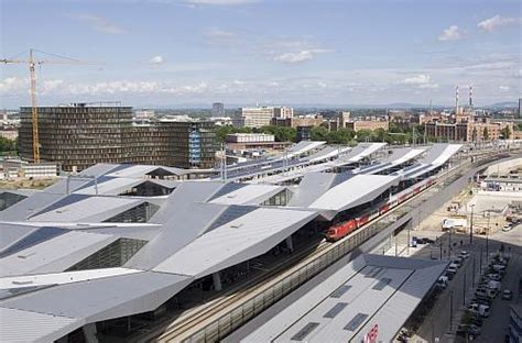 Vienna’s new central station opens - International Railway Journal