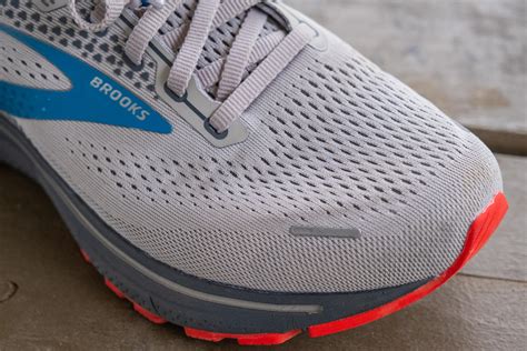 Cut in half: Brooks Ghost 14 Review | RunRepeat