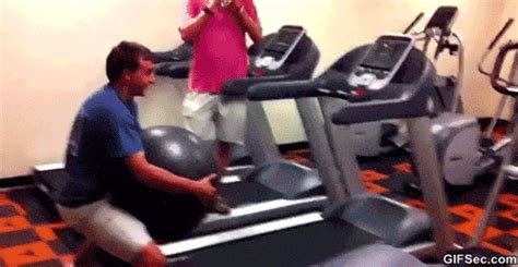 Meme - GIF Treadmill FAIL - Viral Viral Videos