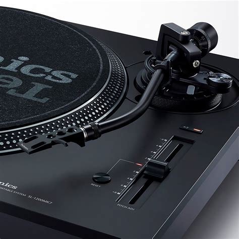 Technics: SL-1200 MK7 Turntable – TurntableLab.com