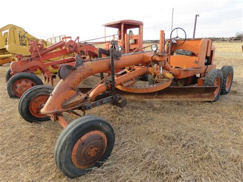 Lot 58P – Allis Chalmers Road Grader | VanderBrink Auctions