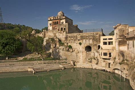 Katas Raj The Most Fascinating Hindu Temple in Pakistan | Travel Girls Pakistan