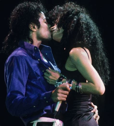 Which kiss do you like most? Poll Results - Michael Jackson - Fanpop