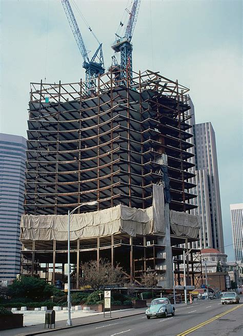 Columbia Center, tallest building in Pacific Northwest, opens doors on ...