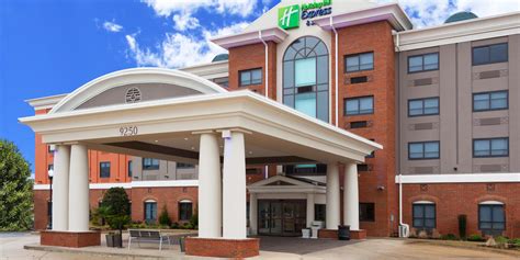 Eastchase, Montgomery Hotel | Holiday Inn Express & Suites Montgomery E ...