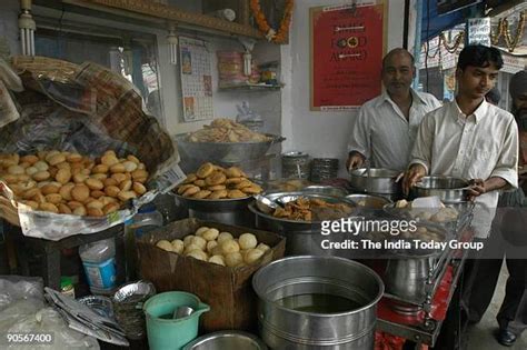 Chaat Delhi Photos and Premium High Res Pictures - Getty Images