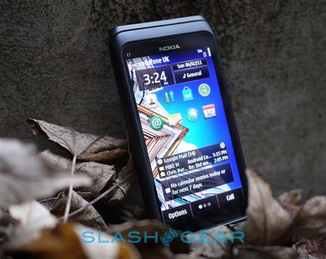 Nokia E7 Review - SlashGear