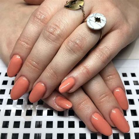 35 Hot Peach Nail Designs for A Trendy Look in 2021
