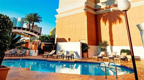 Las Vegas Marriott Pool: Pictures & Reviews - Tripadvisor