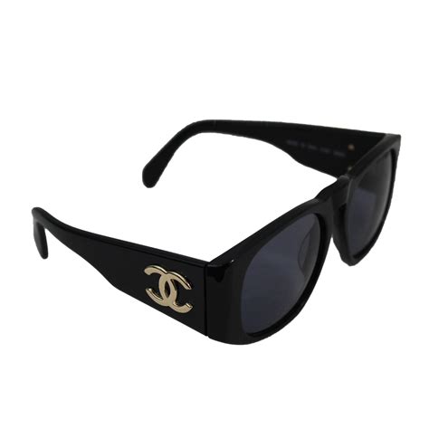 Chanel Sunglasses Black Plastic ref.62108 - Joli Closet