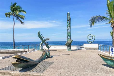 15+ FUN Things to do on Malecon in Puerto Vallarta (Boardwalk)