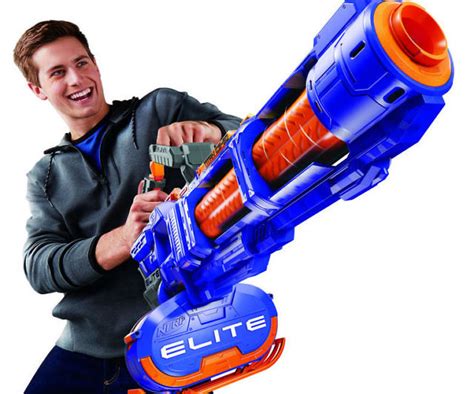 Recensione Nerf Titan CS-50 Ita || Minigun Nerf | vlr.eng.br