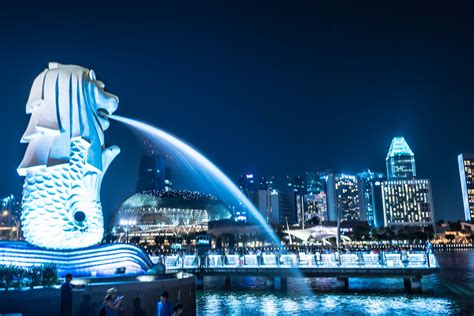 Merlion Park at night - Wonder Full at Marina Bay Sands etc. | KOSUBLOG