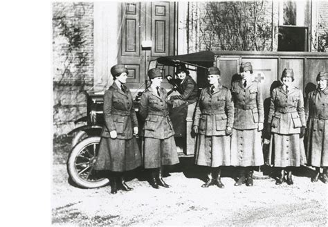 Women's Uniforms in WW I · Women and Dress: Women's Contributions To WWI Efforts In Connecticut ...