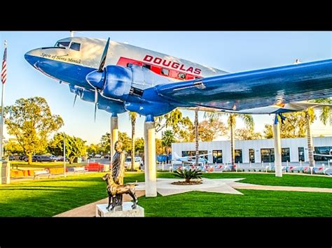 Museum of Flying, Santa Monica Airport, California - YouTube