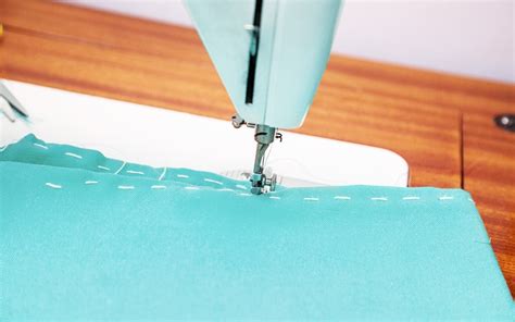 What is a Basting Stitch? Why and How to Sew One - Makers Nook