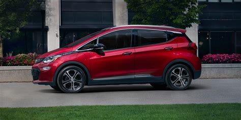 GM discounts Chevy Bolt EV electric car up to $10,000 for limited time - Electrek