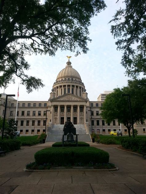 Mississippi State Capitol | Mississippi state, Mississippi, Domed building