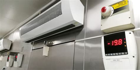 Walk-In Freezer Safety Tips for Your Employees | QRC