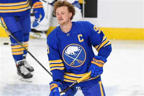 Jack Eichel acknowledges disconnect with Sabres over neck injury - Buffalo Hockey Beat