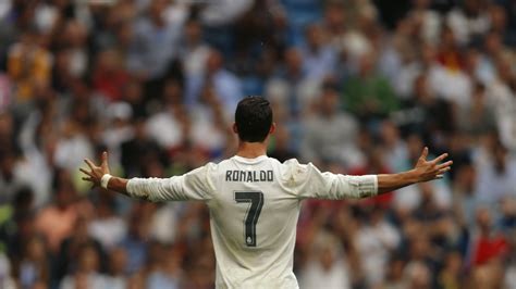 Ronaldo, Messi named to FIFA's shortlist for Ballon d'Or | CTV News