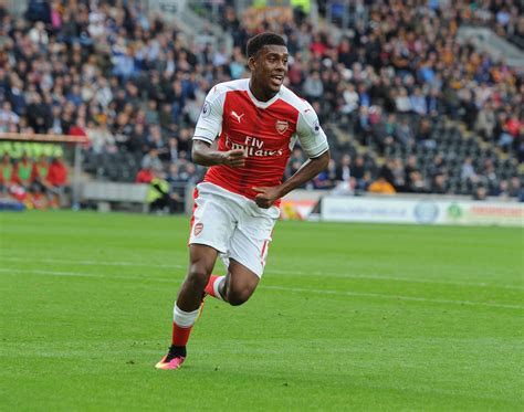 Arsenal: Alex Iwobi Shows Massively Beneficial Side Effect