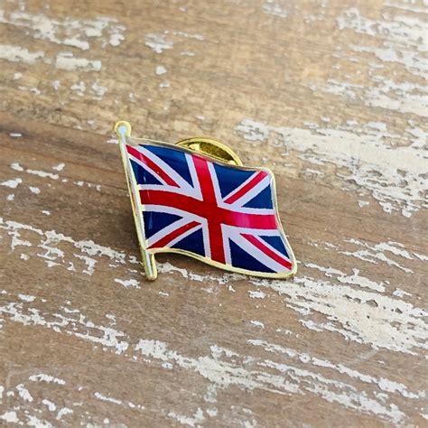 United Kingdom Waving Flag Lapel Pin Made in USA | Etsy